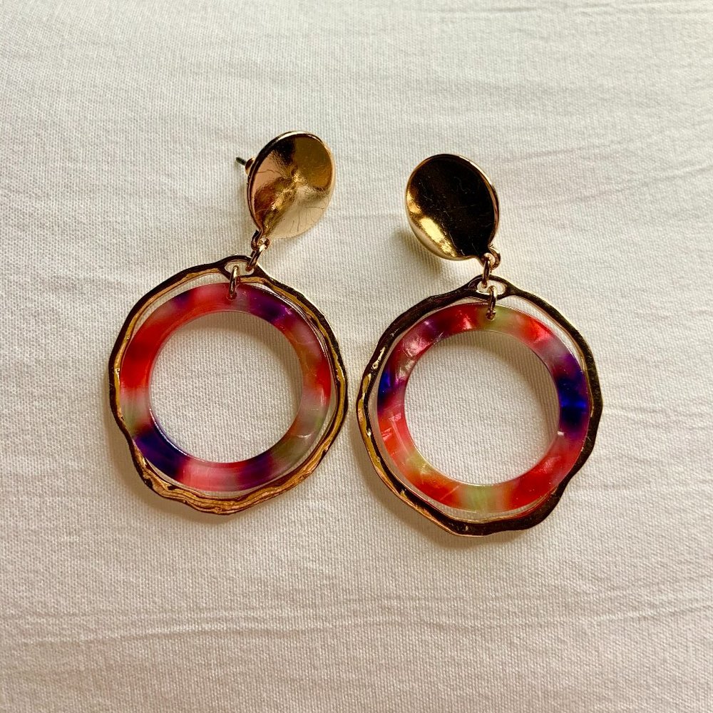 Multicolor/Gold Circle Earrings